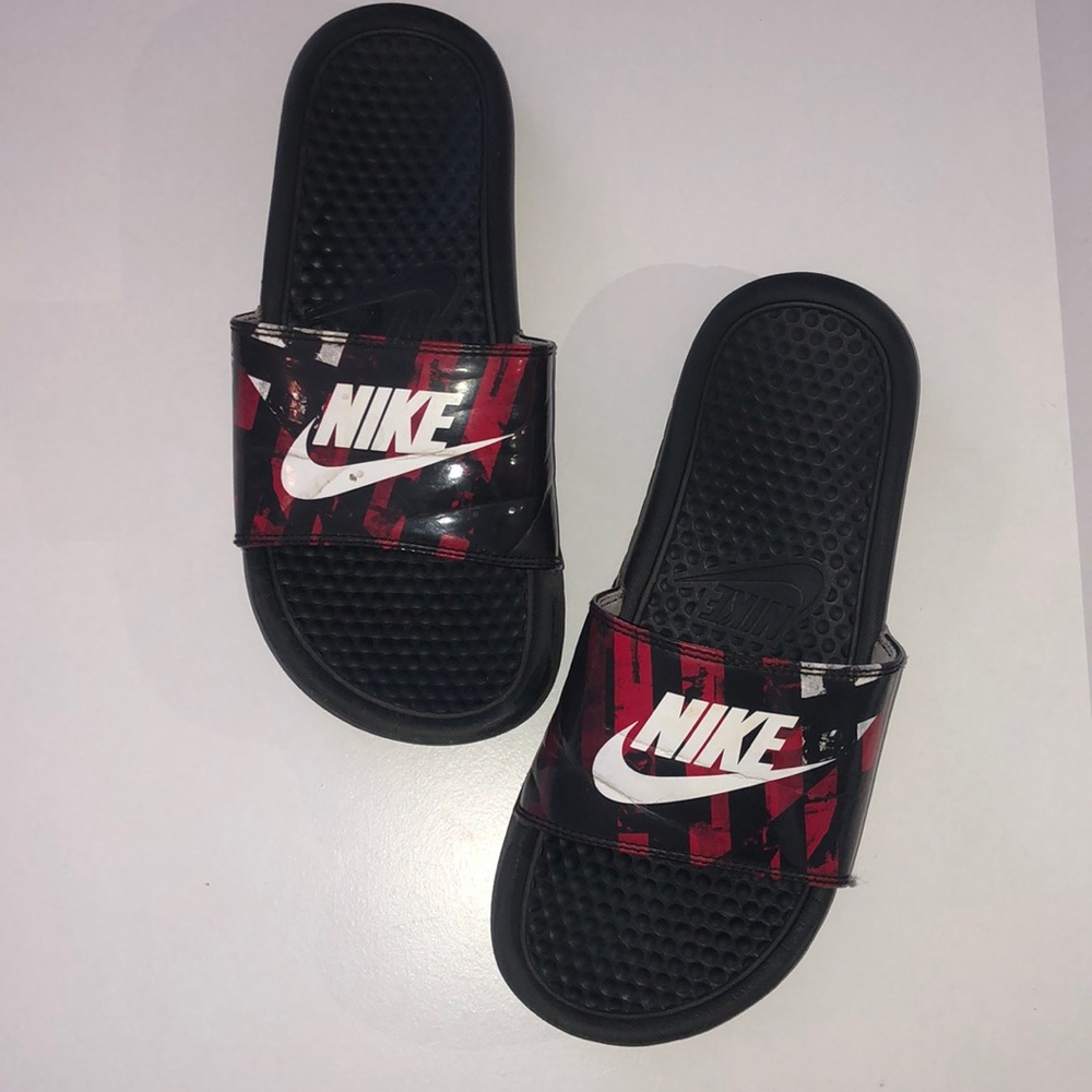 Nike slides